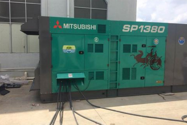 吴江为什么有些柴油发电机组的输出电压可以调节？