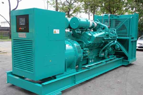 吴江柴油发电机组电压不稳定怎样维修？